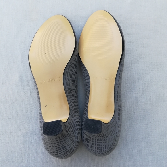 J. Renee Gray Snakeskin Heels - Picture 6 of 8
